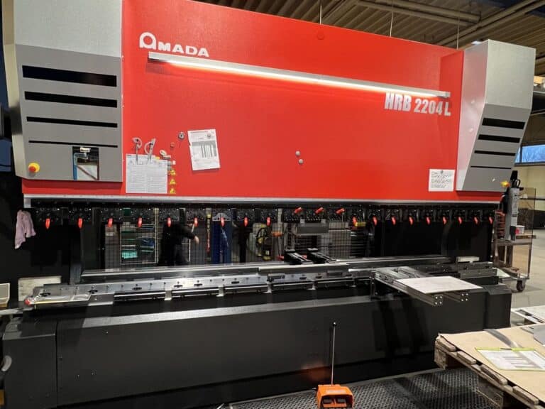 Blechbearbeitung CNC Abkantpresse HRB 2204L 011c